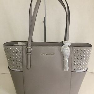 Michael Kors Jet Set Travel Pearl Grey/Silver